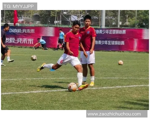 成都足球队实力解析:从青训到职业联赛的全面发展之路 成都足球队实力解析:从青训到职业联赛的全面发展之路