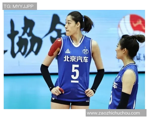 广州羽毛球队逆袭之路:重塑战术与团队精神的全新探索 广州羽毛球队逆袭之路:重塑战术与团队精神的全新探索