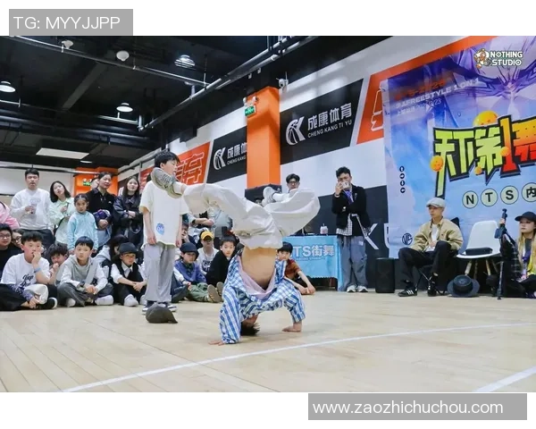 杨军独家揭秘街舞技巧与心得分享助你舞出自我风格